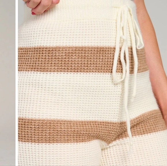 New Colorblock Knit Shorts - Picture 3 of 6